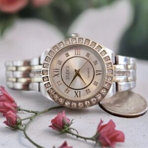 🧚🏻‍♀️ Studio Time Crystal Bezel Watch Gold & Silver Tone Rhinestone Bracelet
